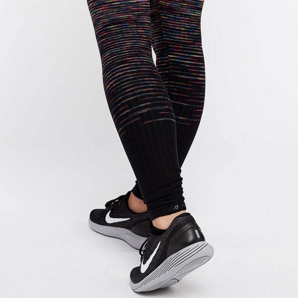 Nike Pro Hyperwarm Leggings Size S - Picture 6 of 8